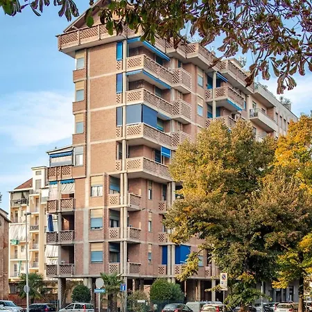 Reba House With Terrace Турин