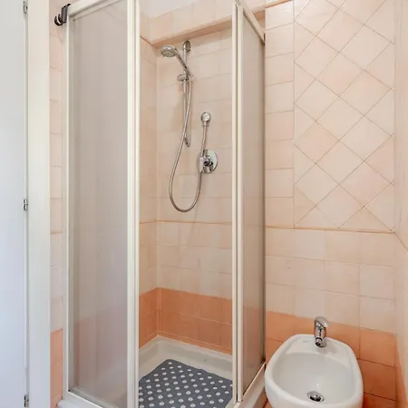 Reba House With Terrace